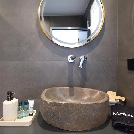 アパート Apollonia By Stone Village